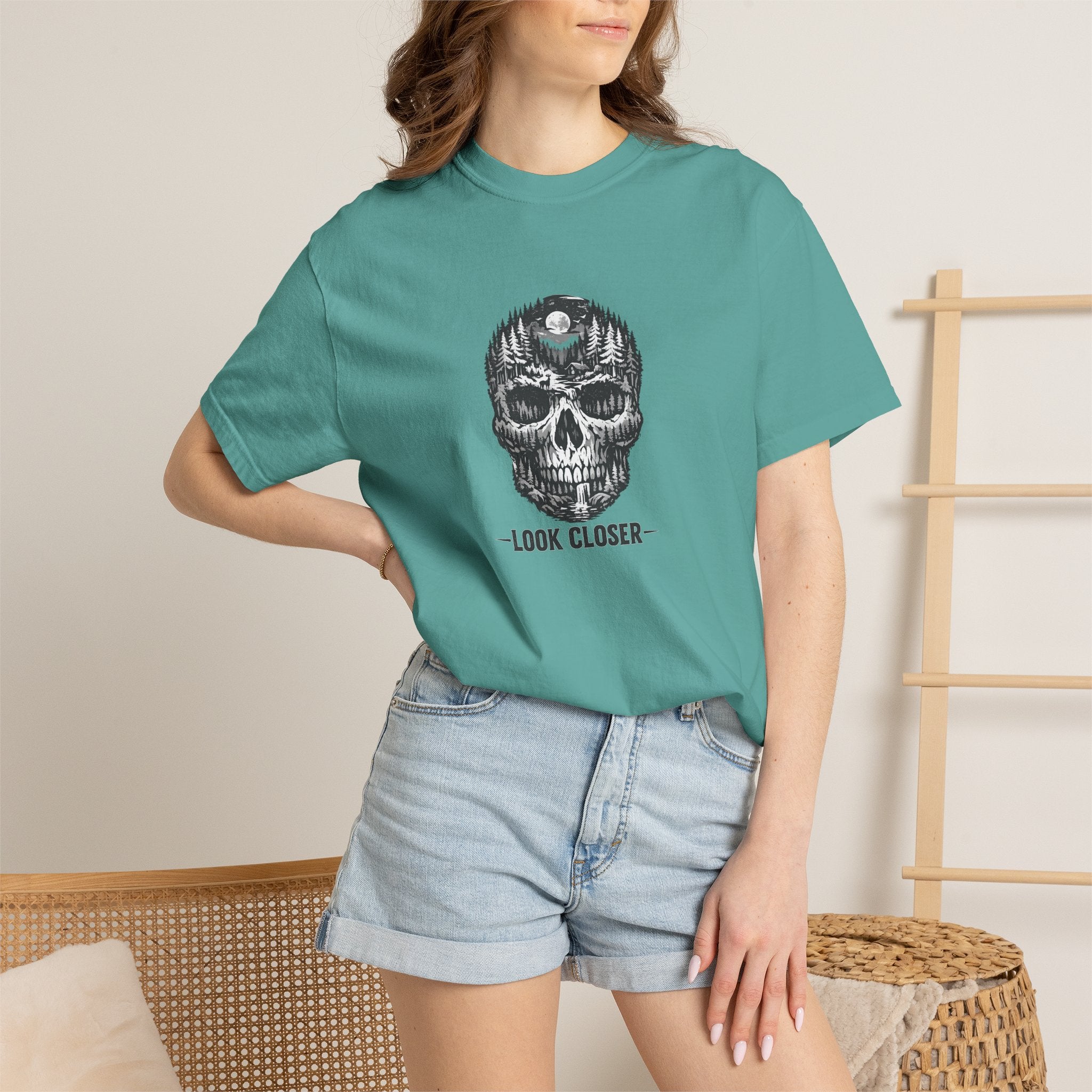 Skull Forest 'Look Closer' Graphic T-Shirt