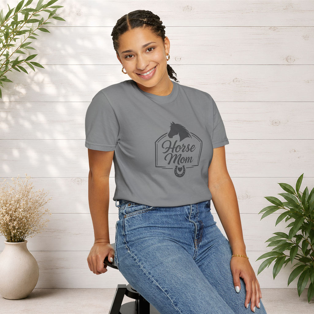 Horse Mom T-Shirt — Equestrian Tee with Horse Silhouette & Horseshoe