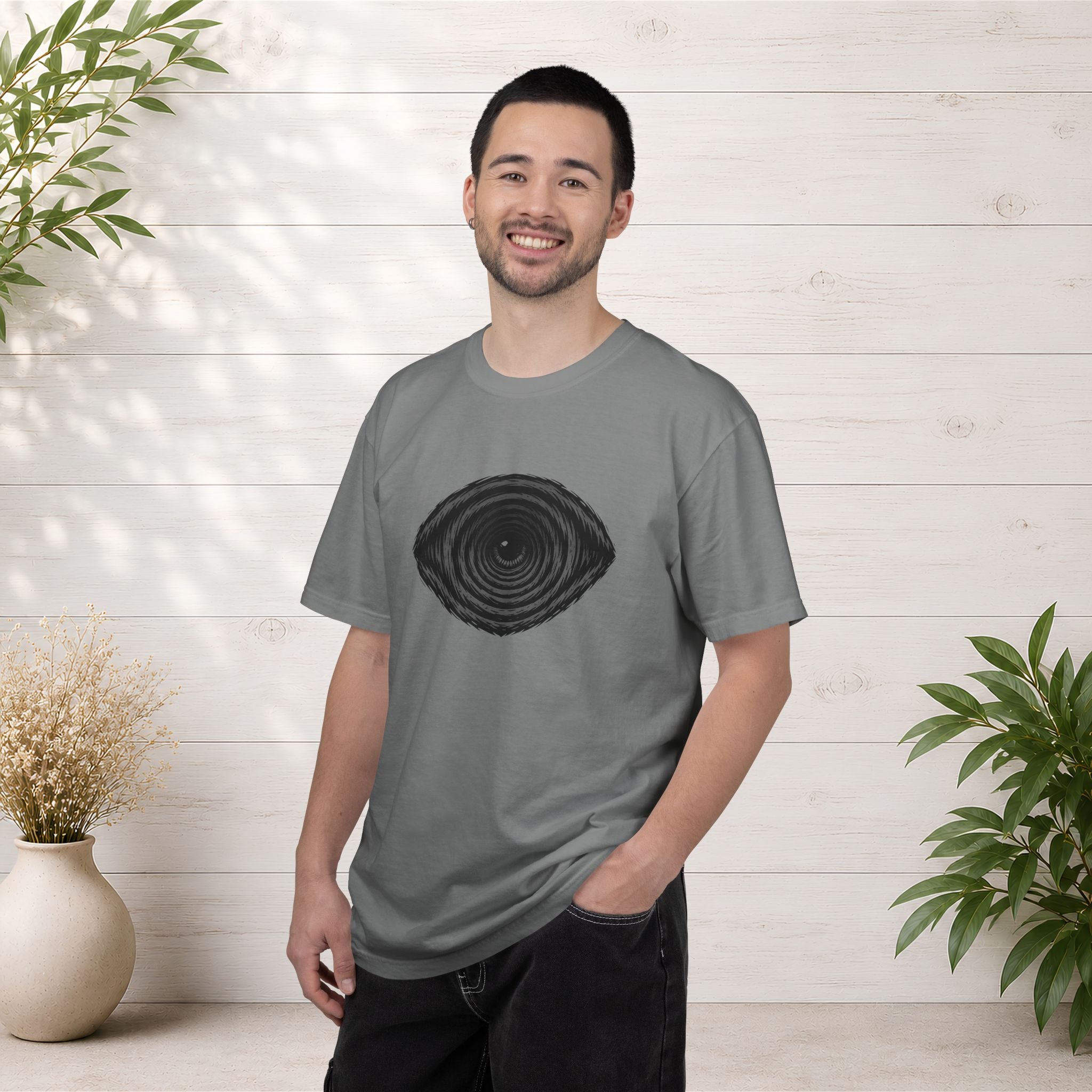 Tree Ring Eye Graphic T-Shirt — Nature-Inspired Minimalist Tee