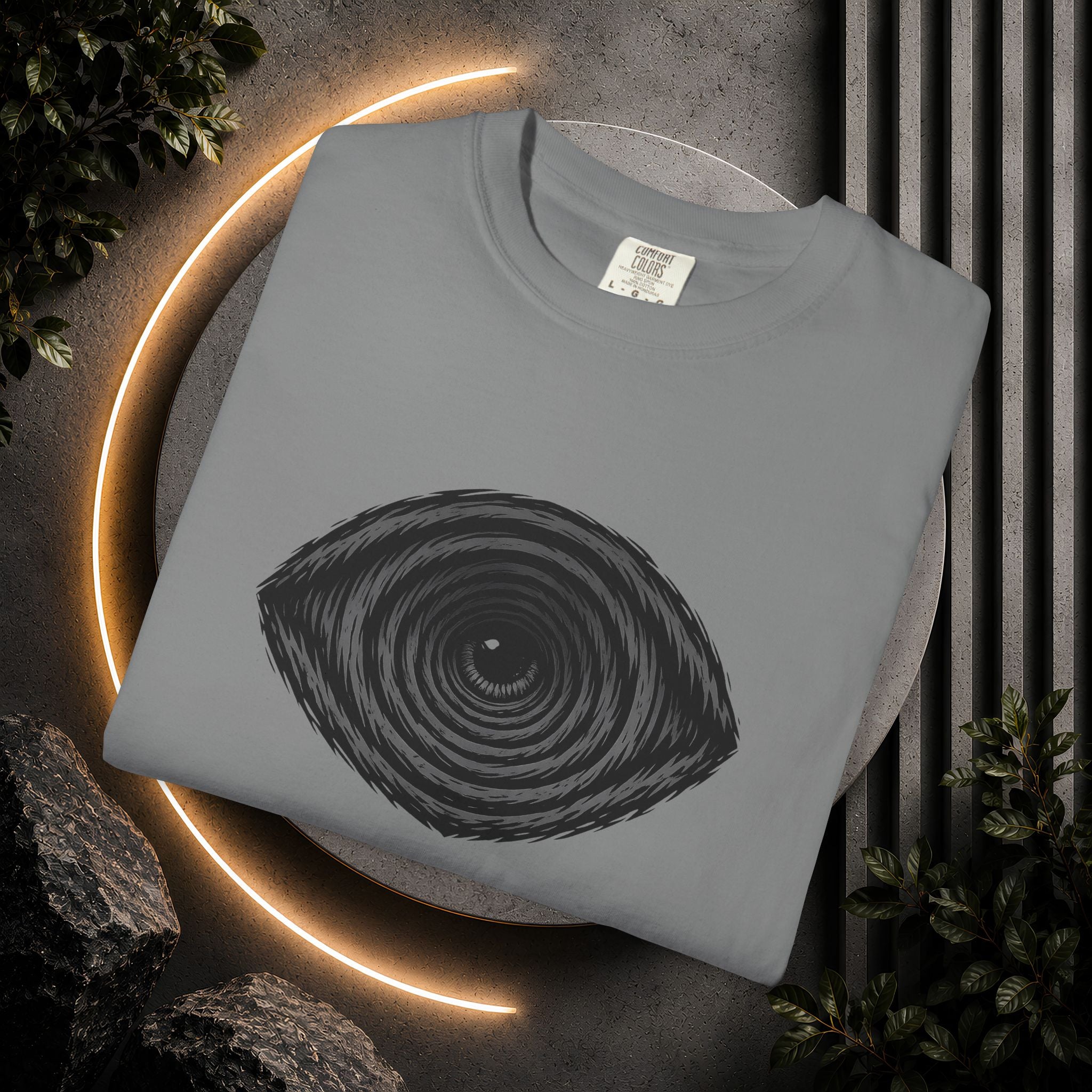 Tree Ring Eye Graphic T-Shirt — Nature-Inspired Minimalist Tee