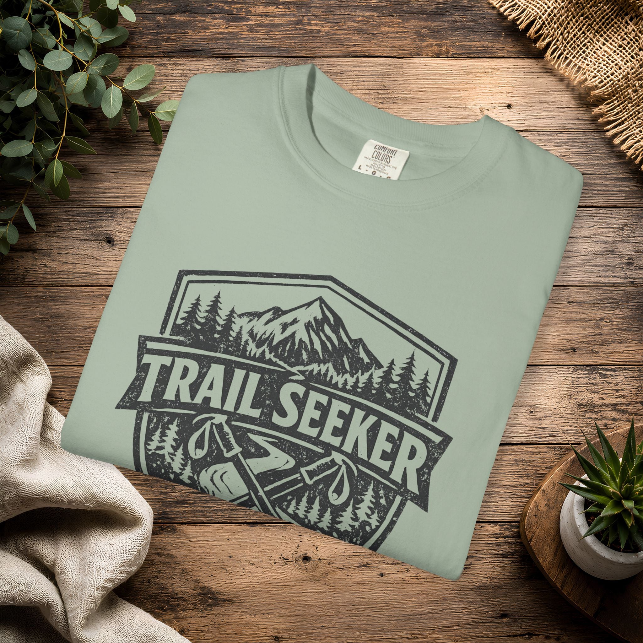 Trail Seeker T‑Shirt — Vintage Mountain Hiking Tee