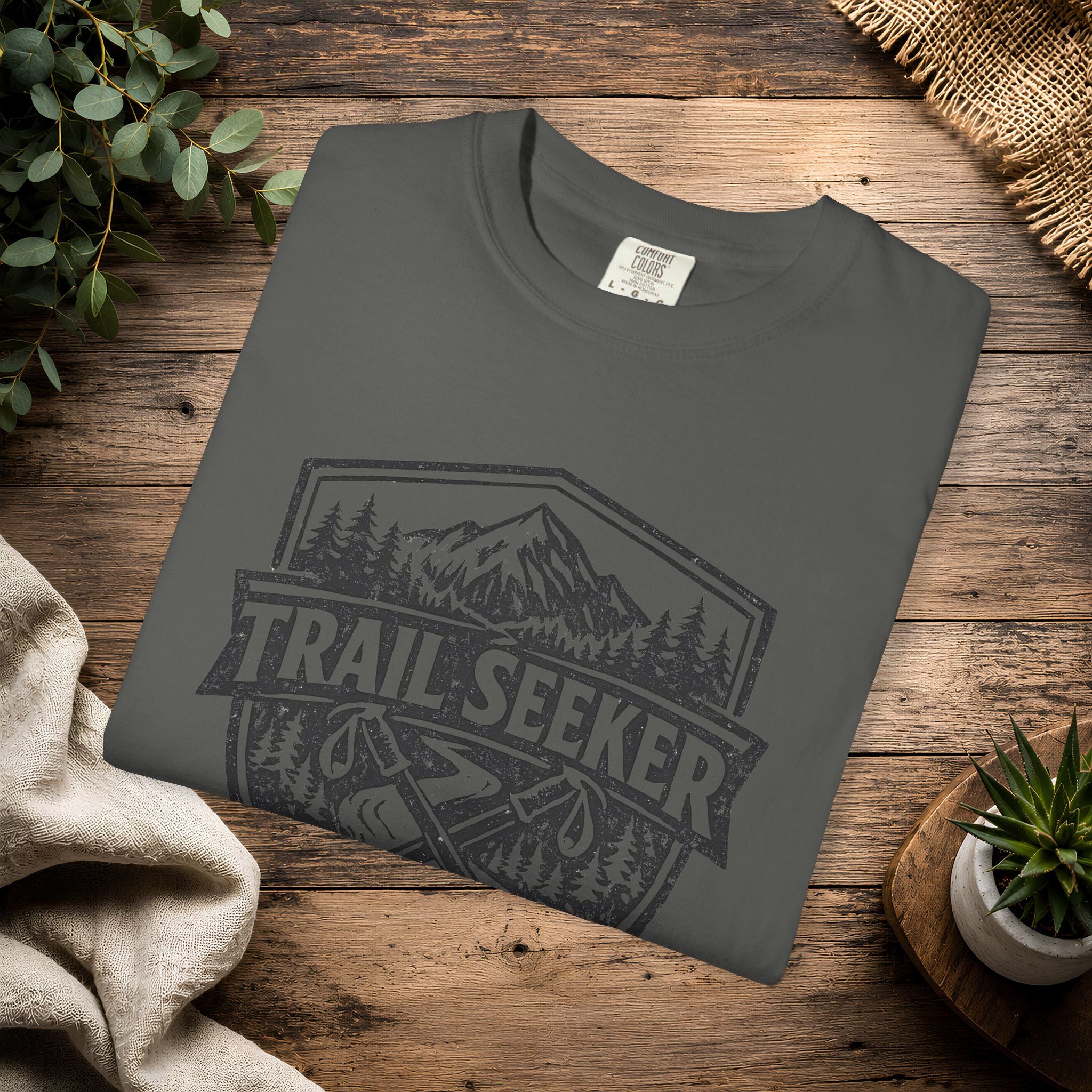 Trail Seeker T‑Shirt — Vintage Mountain Hiking Tee