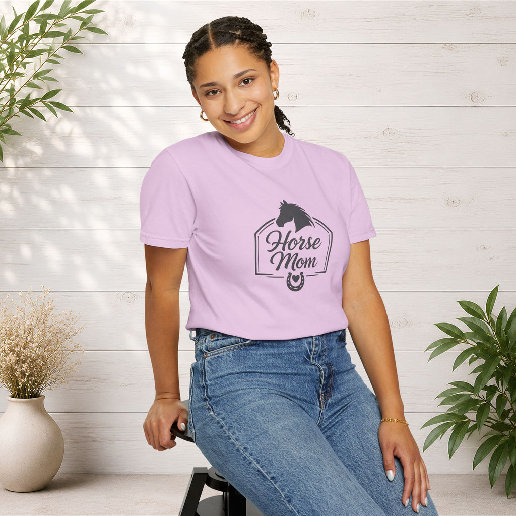 Horse Mom T-Shirt — Equestrian Tee with Horse Silhouette & Horseshoe