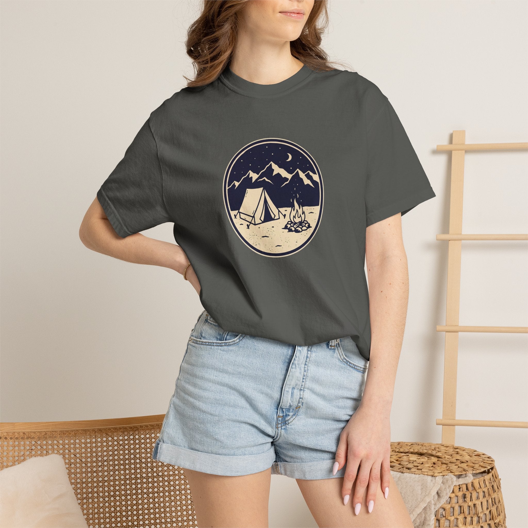 Mountain Camping Circle Art T-shirt | Tent Campfire Outdoors Tee