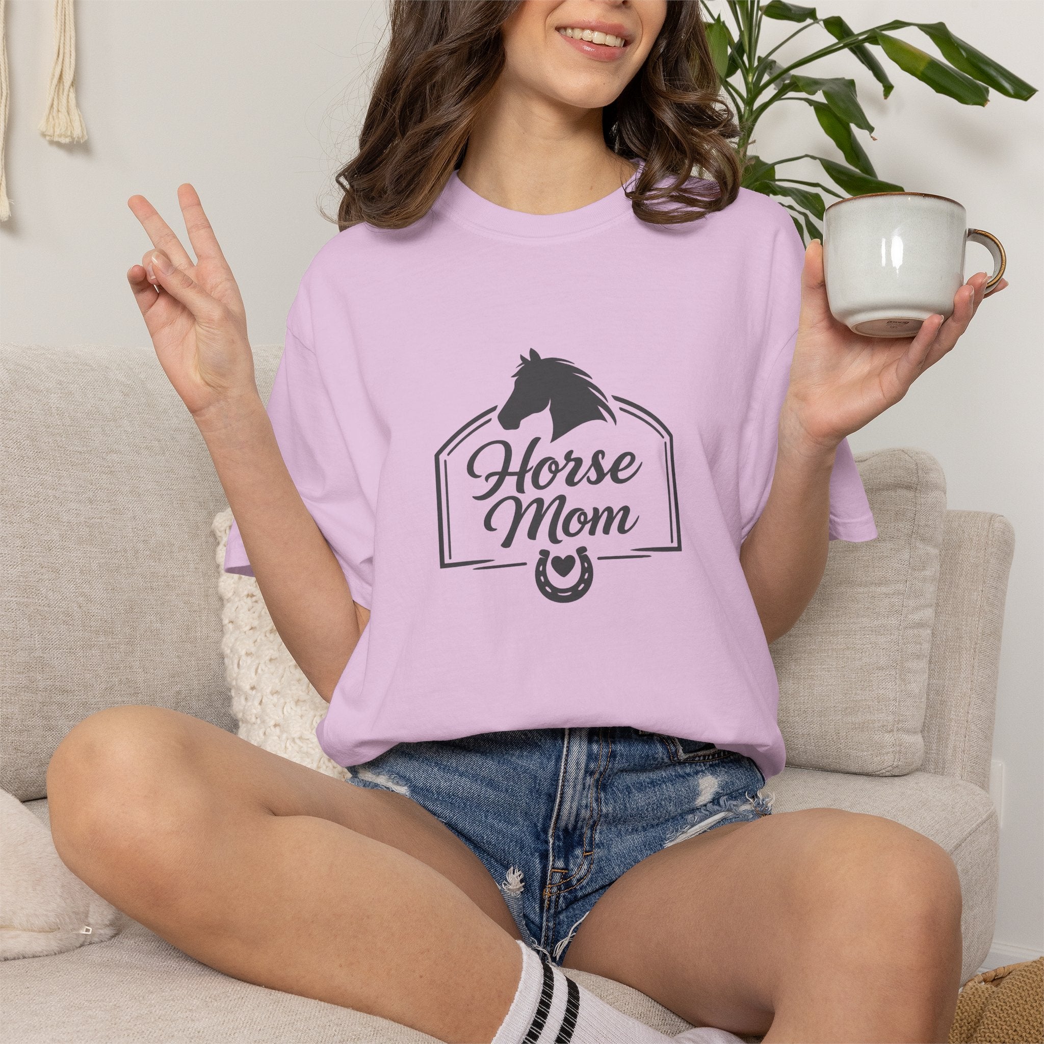 Horse Mom T-Shirt — Equestrian Tee with Horse Silhouette & Horseshoe