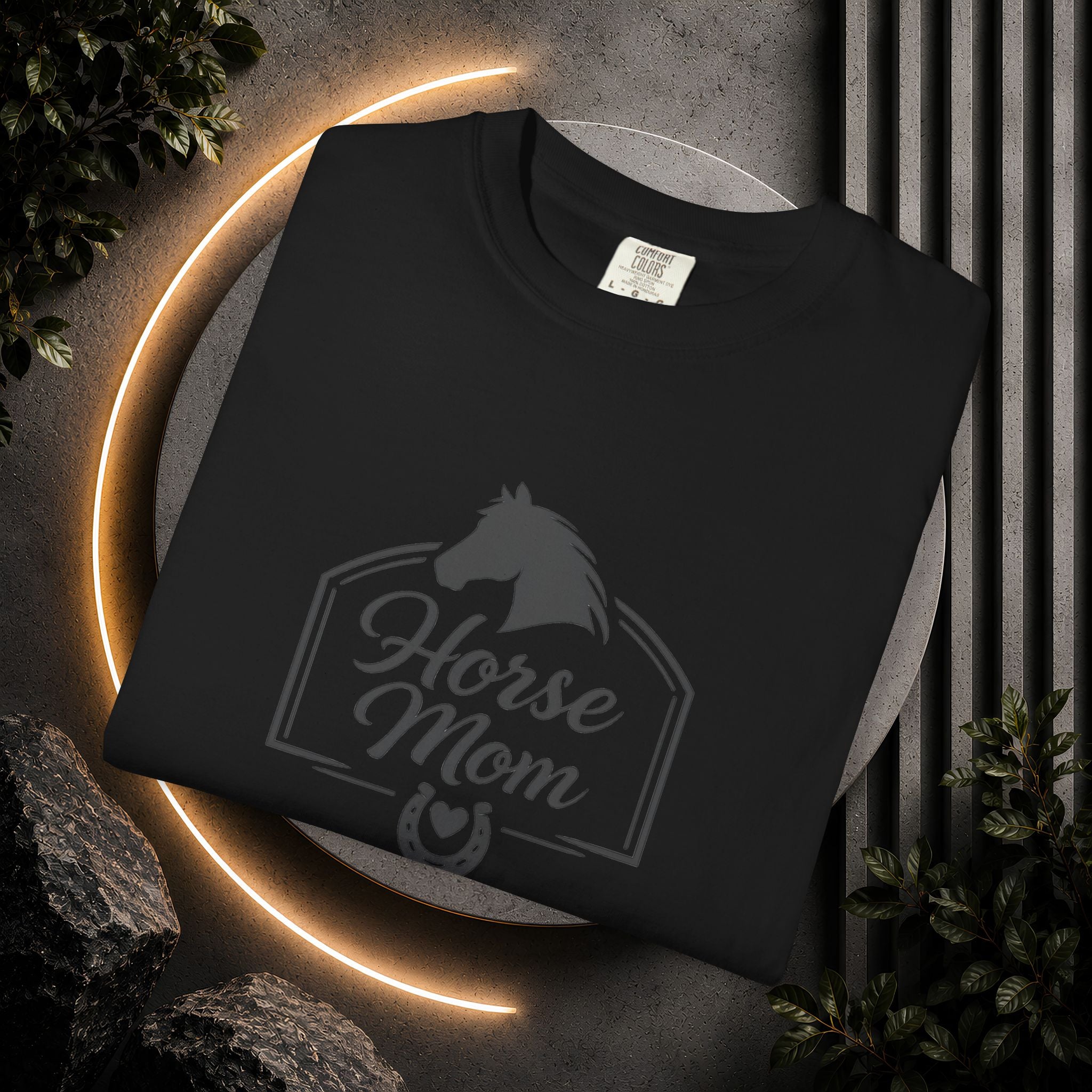 Horse Mom T-Shirt — Equestrian Tee with Horse Silhouette & Horseshoe