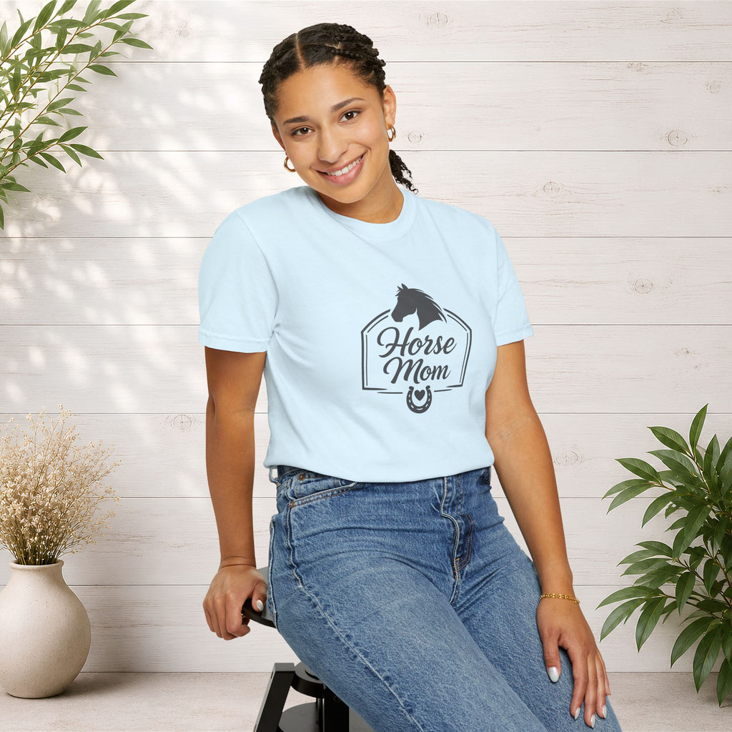 Horse Mom T-Shirt — Equestrian Tee with Horse Silhouette & Horseshoe