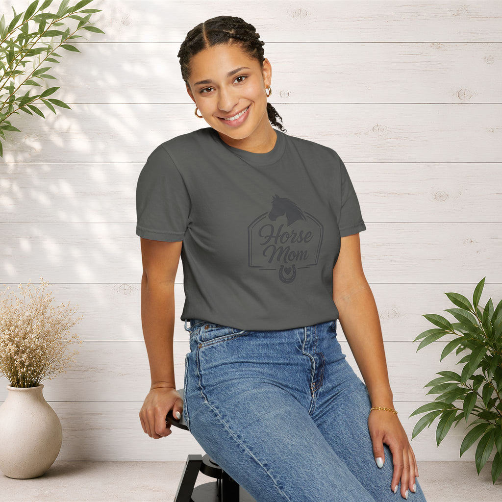 Horse Mom T-Shirt — Equestrian Tee with Horse Silhouette & Horseshoe