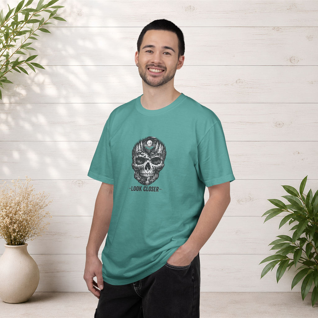 Skull Forest 'Look Closer' Graphic T-Shirt