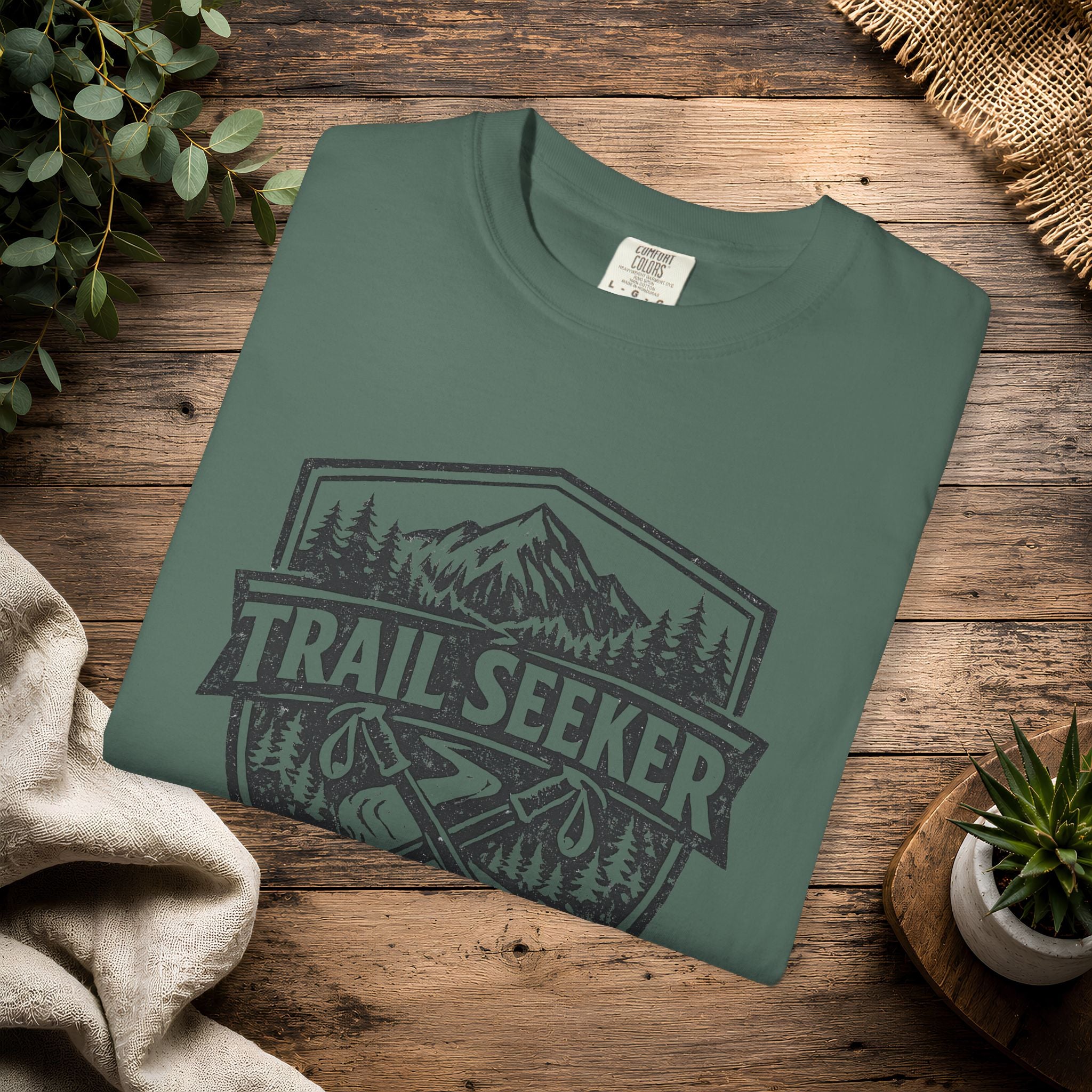 Trail Seeker T‑Shirt — Vintage Mountain Hiking Tee