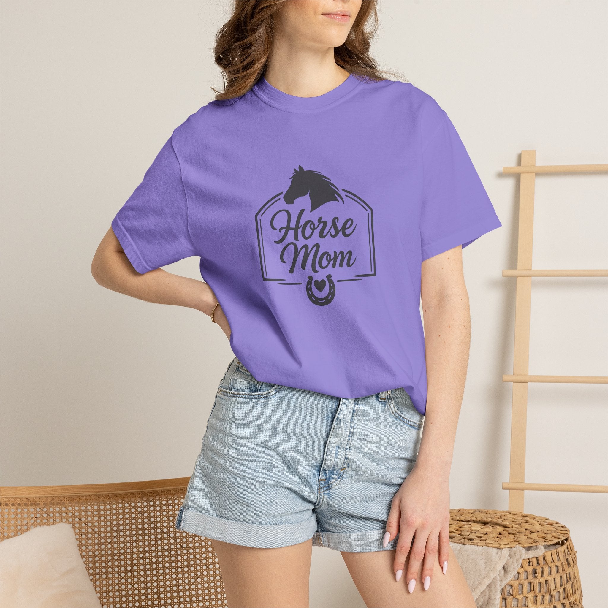Horse Mom T-Shirt — Equestrian Tee with Horse Silhouette & Horseshoe